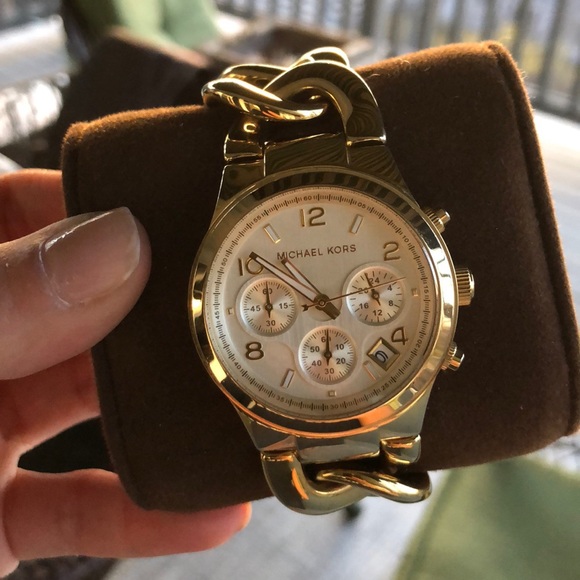 Like New MICHAEL KORS Watch main image 8
